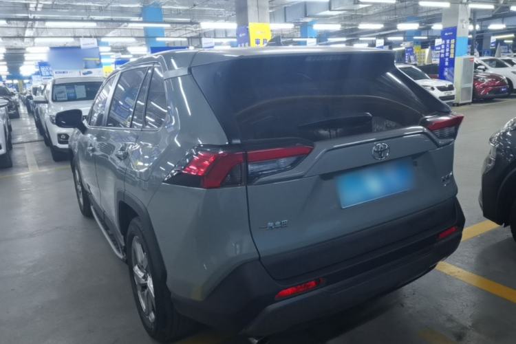 Used Toyota RAV4 2020 2.0L CVT 4x4 Trend Edition Rear Left 45 Deg