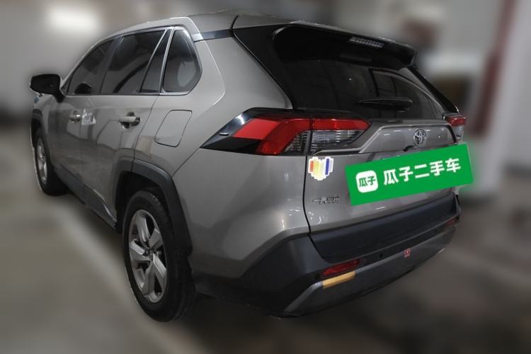 Used Toyota RAV4 2020 2.0L CVT Two-Wheel Drive Fashion PLUS Edition Rear Left 45 Deg