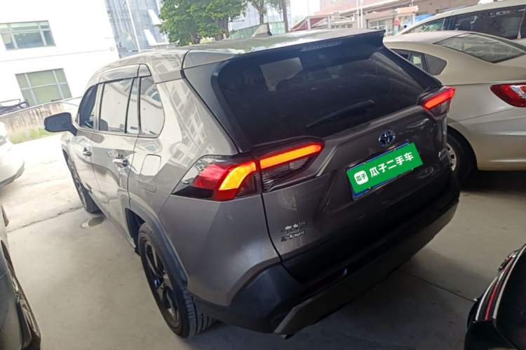 Used Toyota RAV4 2020 Dual-Engine 2.5L E-CVT 4x4 Elite PLUS Edition Rear Left 45 Deg
