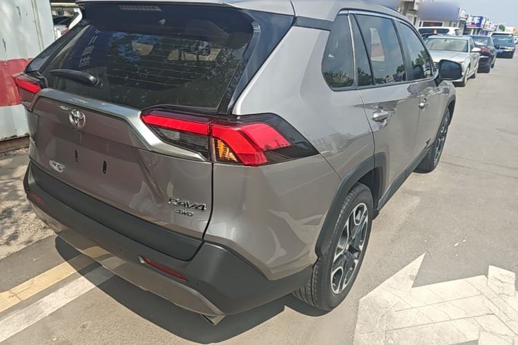 Used Toyota RAV4 2020 2.0L CVT Four-Wheel Drive Prestige Edition Rear Right 45 Deg