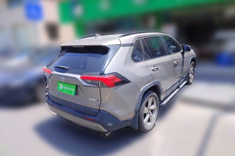 Used Toyota RAV4 2020 2.0L CVT Two-Wheel Drive Fashion Edition Rear Right 45 Deg