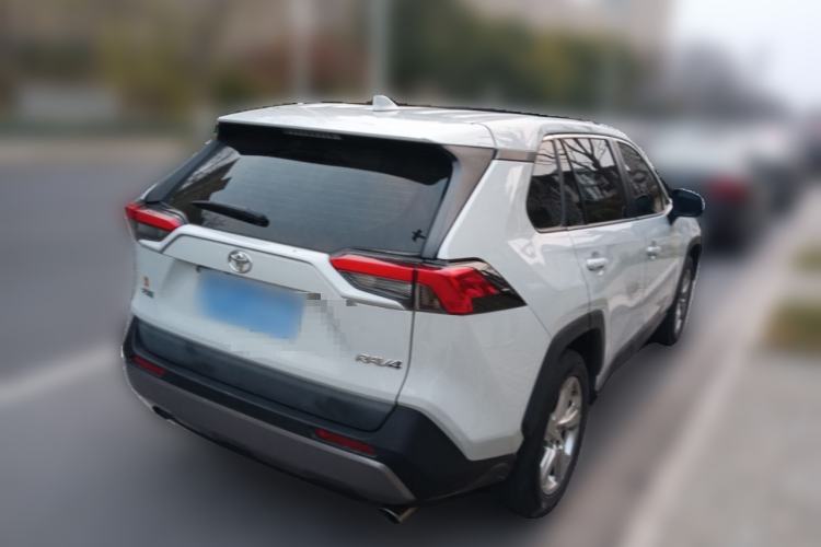 Used Toyota RAV4 2020 2.0L CVT Two-Wheel Drive Fashion Edition Rear Right 45 Deg