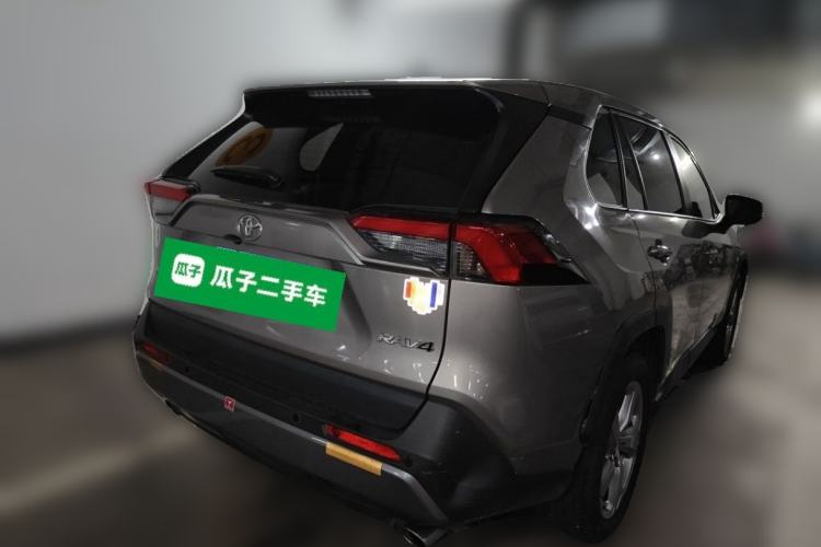 Used Toyota RAV4 2020 2.0L CVT Two-Wheel Drive Fashion PLUS Edition Rear Right 45 Deg