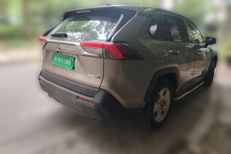 Used Toyota RAV4 2020 2.0L CVT Two-Wheel Drive Urban Edition Rear Right 45 Deg