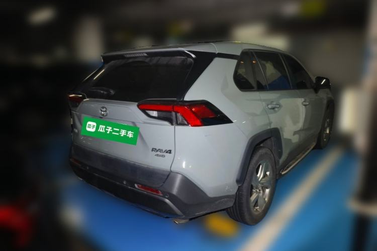 Used Toyota RAV4 2020 2.0L CVT 4x4 Trend Edition Rear Right 45 Deg