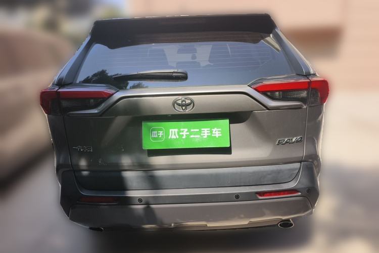 Used Toyota RAV4 2020 2.0L CVT Two-Wheel Drive Fashion Edition Rear