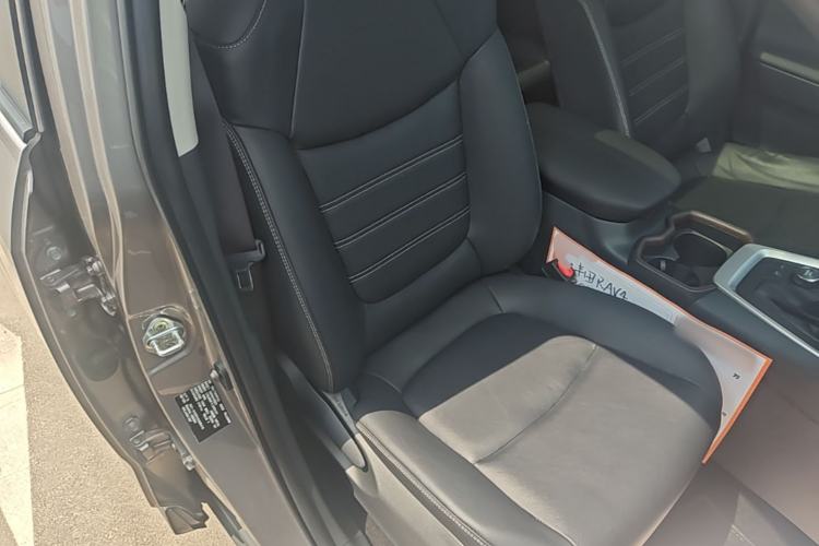 Used Toyota RAV4 2020 2.0L CVT Four-Wheel Drive Prestige Edition Right Front Seat