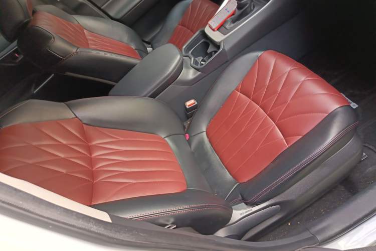Used Toyota RAV4 2020 2.0L CVT Two-Wheel Drive Fashion Edition Right Front Seat