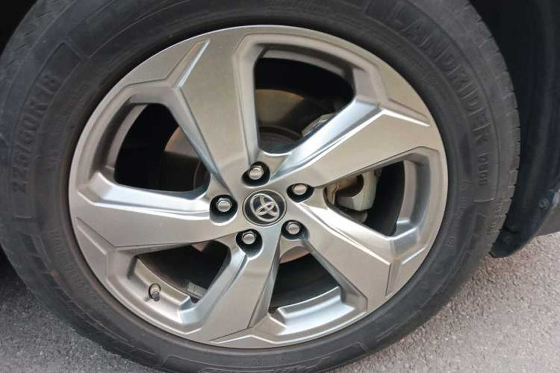 Used Toyota RAV4 2020 2.0L CVT Two-Wheel Drive Fashion Edition Right Front Wheel Hub