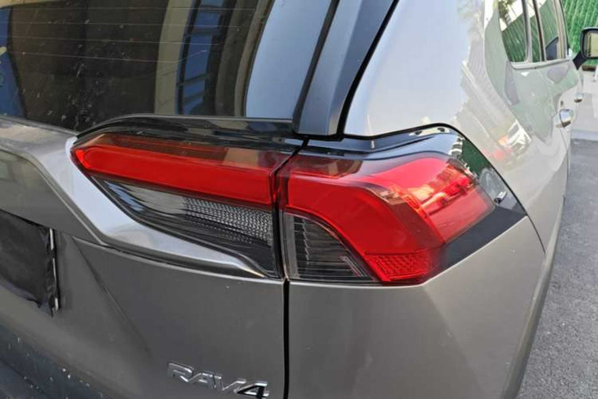 Used Toyota RAV4 2020 2.0L CVT Two-Wheel Drive Urban Edition Right Rear Taillight