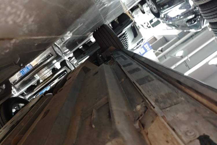 Used Toyota RAV4 2020 2.0L CVT Two-Wheel Drive Fashion Edition Right Side Sill