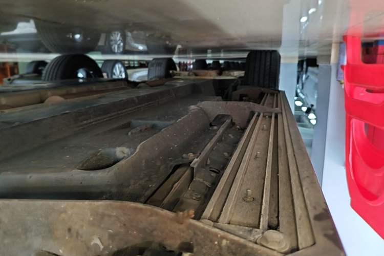 Used Toyota RAV4 2020 2.0L CVT 4x4 Trend Edition Right Side Sill