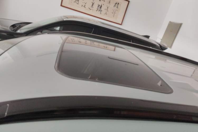 Used Toyota RAV4 2020 Dual-Engine 2.5L E-CVT 4x4 Elite PLUS Edition Roof