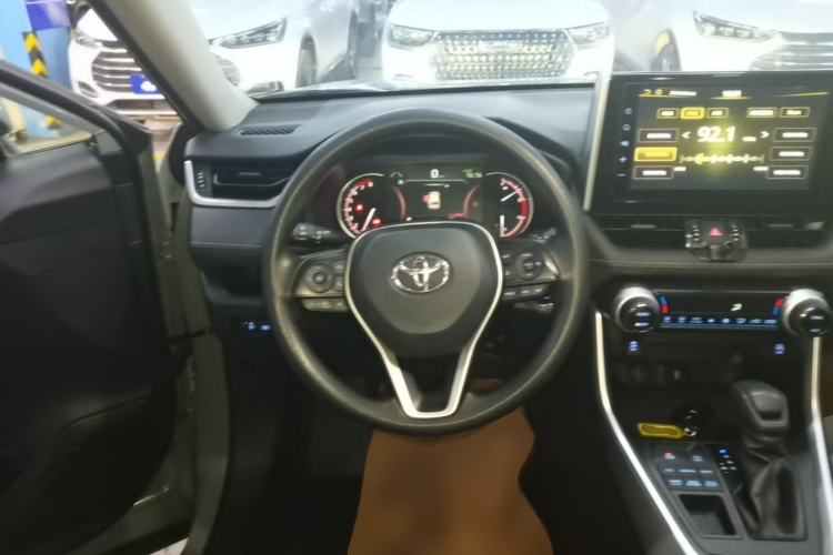 Used Toyota RAV4 2020 2.0L CVT 4x4 Trend Edition Steering Wheel