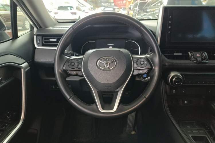 Used Toyota RAV4 2020 2.0L CVT Two-Wheel Drive Prestige Edition Steering Wheel