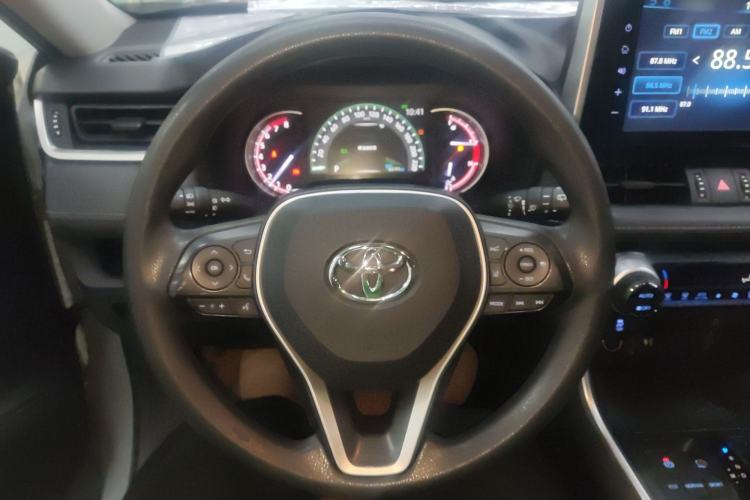 Used Toyota RAV4 2020 2.0L CVT Two-Wheel Drive Fashion Edition Steering Wheel