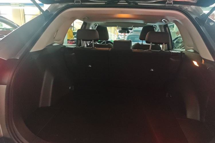 Used Toyota RAV4 2020 Dual-Engine 2.5L E-CVT Two-Wheel Drive Elite Edition Trunk