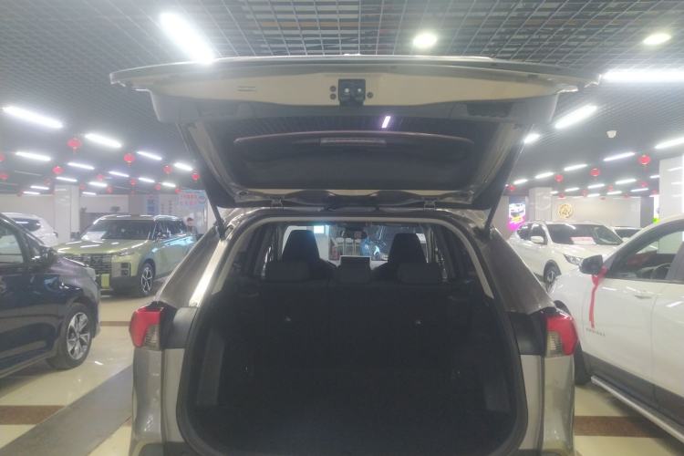 Used Toyota RAV4 2020 2.0L CVT Two-Wheel Drive Urban Edition Trunk
