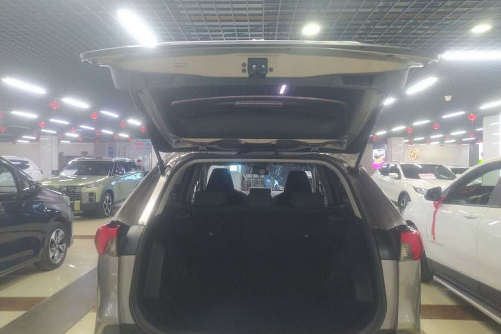 Used Toyota RAV4 2020 2.0L CVT Two-Wheel Drive Urban Edition Trunk