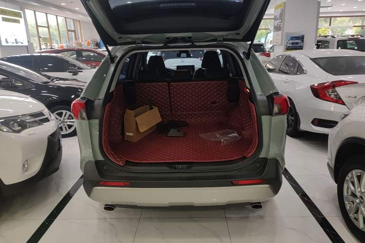 Used Toyota RAV4 2020 2.0L CVT Two-Wheel Drive Fashion Edition Trunk