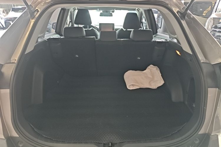 Used Toyota RAV4 2020 Dual-Engine 2.5L E-CVT 4x4 Elite PLUS Edition Trunk