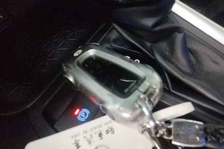 Used Toyota RAV4 2020 Dual-Engine 2.5L E-CVT Two-Wheel Drive Elite Edition Vehicle Key
