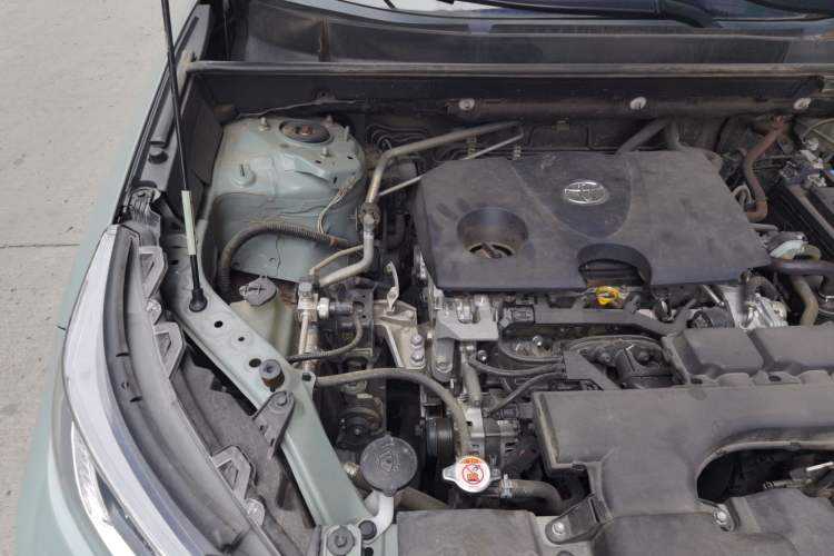 Used Toyota RAV4 2020 2.0L CVT 4x4 Trend Edition Engine Bay Right
