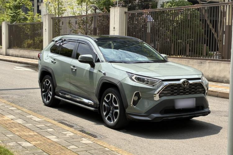 Used Toyota RAV4 2020 2.0L CVT Four-Wheel Drive Prestige Edition Exterior 4