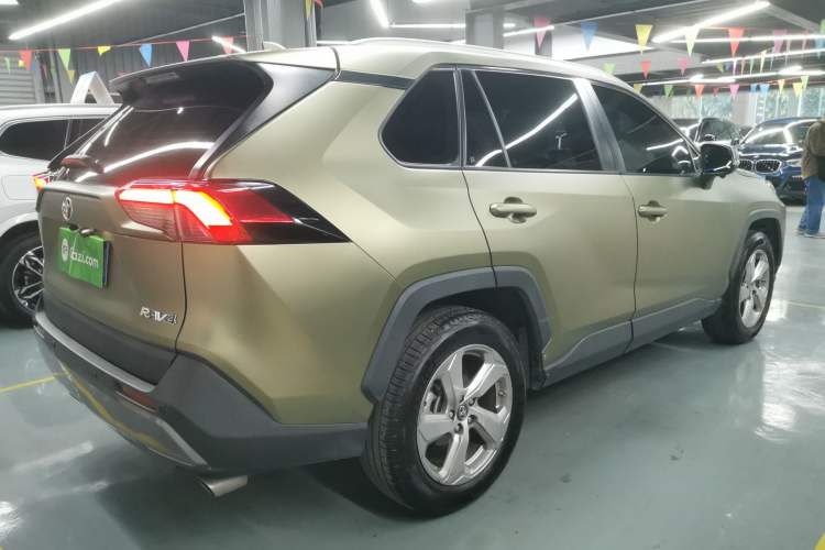 Used Toyota RAV4 2020 2.0L CVT Two-Wheel Drive Fashion Edition Exterior 5