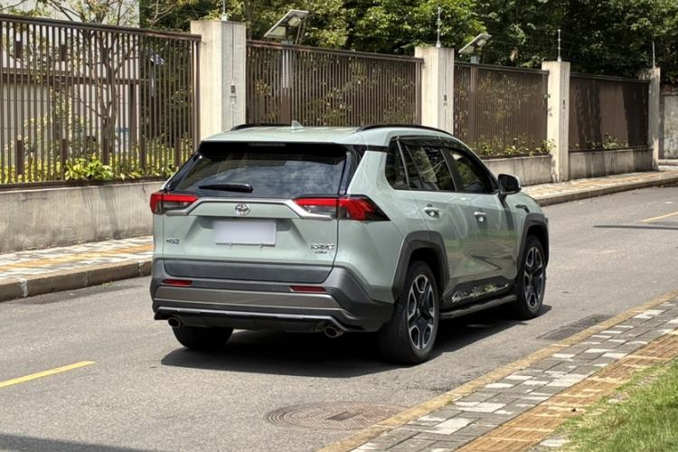 Used Toyota RAV4 2020 2.0L CVT Four-Wheel Drive Prestige Edition Exterior 9
