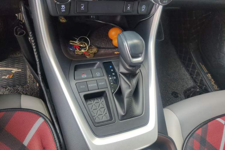 Used Toyota RAV4 2020 2.0L CVT Two-Wheel Drive Prestige Edition Gear Lever