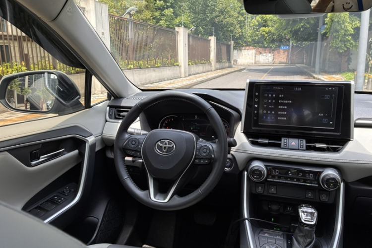 Used Toyota RAV4 2020 2.0L CVT Four-Wheel Drive Prestige Edition Interior 11
