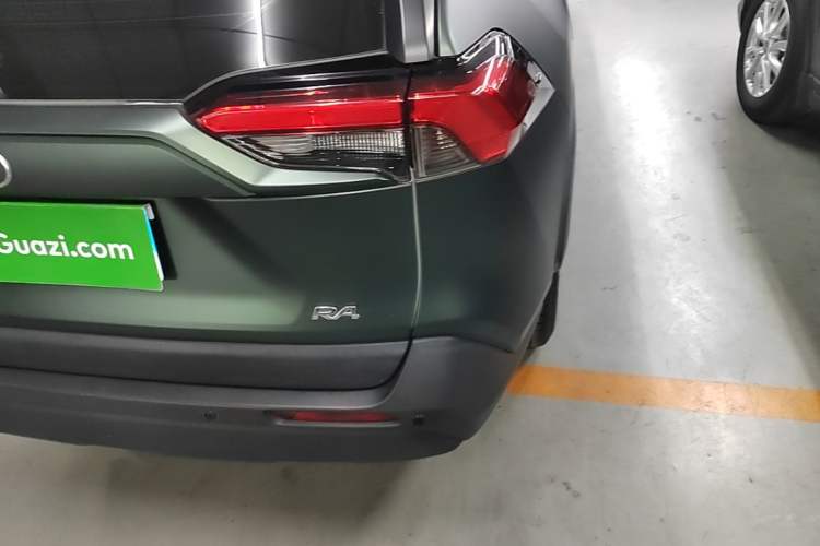 Used Toyota RAV4 2020 2.0L CVT Two-Wheel Drive Urban Edition Right Rear Taillight