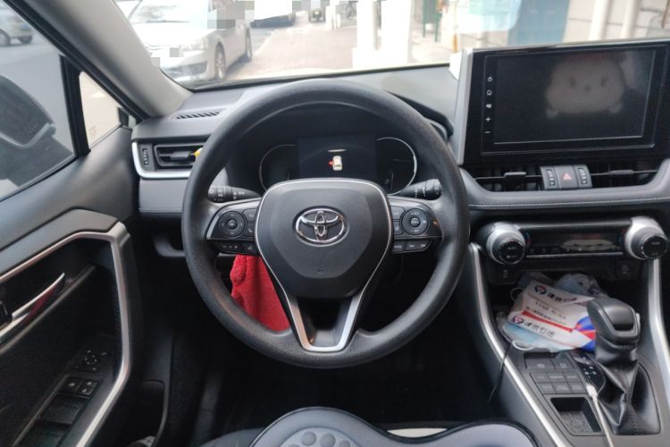Used Toyota RAV4 2020 2.0L CVT 4x4 Trend Edition Steering Wheel