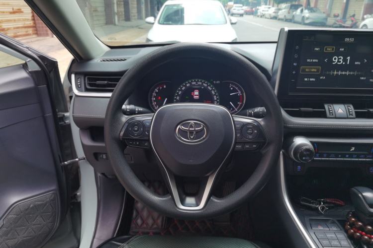 Used Toyota RAV4 2020 2.0L CVT 4x4 Trend Edition Steering Wheel
