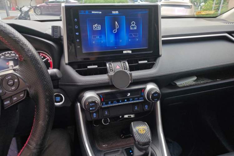 Used Toyota RAV4 2020 2.0L CVT Four-Wheel Drive Prestige Edition Audio And AC Panel