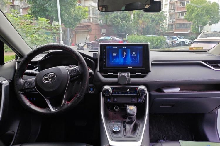 Used Toyota RAV4 2020 2.0L CVT Four-Wheel Drive Prestige Edition Center Console