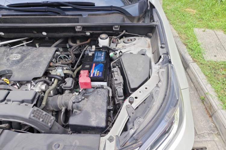 Used Toyota RAV4 2020 2.0L CVT Four-Wheel Drive Prestige Edition Engine Bay Left