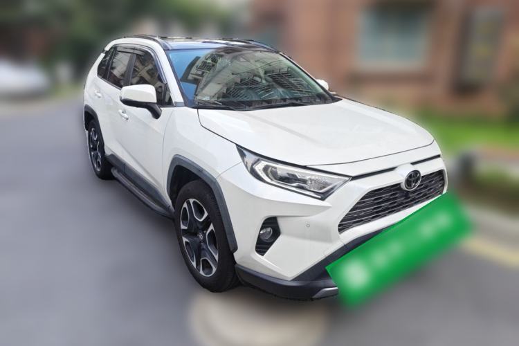 Used Toyota RAV4 2020 2.0L CVT Four-Wheel Drive Prestige Edition Front Right 45 Deg