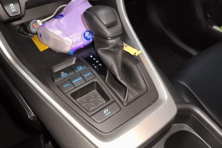 Used Toyota RAV4 2020 Dual-Engine 2.5L E-CVT Two-Wheel Drive Elite Edition Gear Lever
