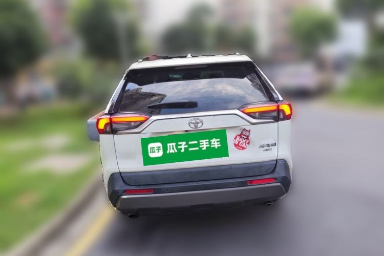 Used Toyota RAV4 2020 2.0L CVT Four-Wheel Drive Prestige Edition Rear