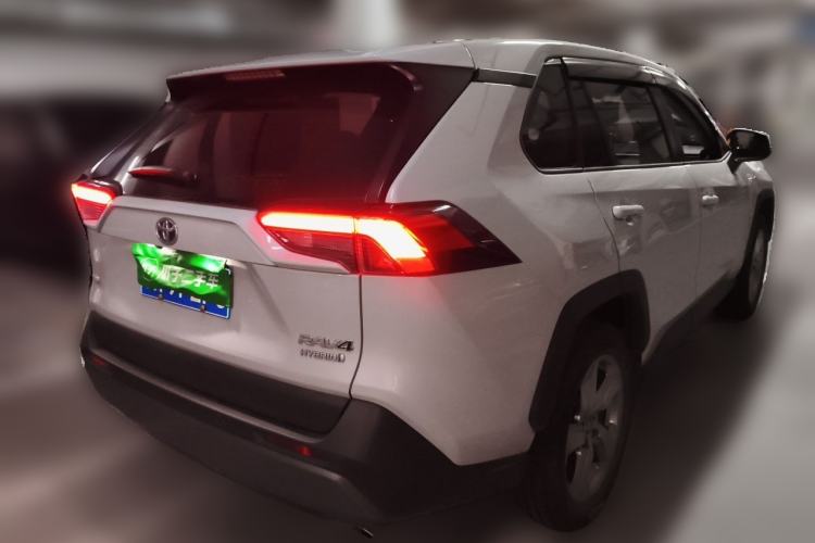 Used Toyota RAV4 2020 Dual-Engine 2.5L E-CVT Two-Wheel Drive Elite Edition Rear Right 45 Deg