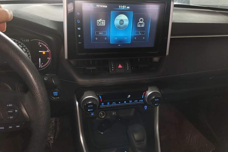 Used Toyota RAV4 2020 2.0L CVT Two-Wheel Drive Fashion Edition Audio And AC Panel