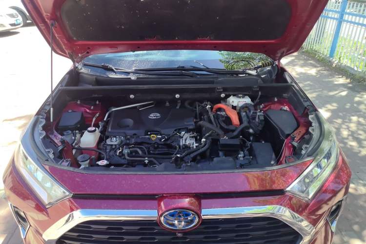 Used Toyota RAV4 2020 Dual-Engine 2.5L E-CVT 4x4 Elite PLUS Edition Engine Bay