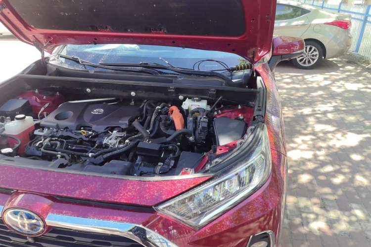 Used Toyota RAV4 2020 Dual-Engine 2.5L E-CVT 4x4 Elite PLUS Edition Engine Bay Left