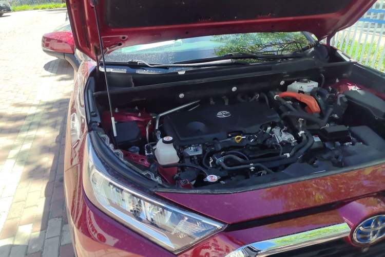 Used Toyota RAV4 2020 Dual-Engine 2.5L E-CVT 4x4 Elite PLUS Edition Engine Bay Right