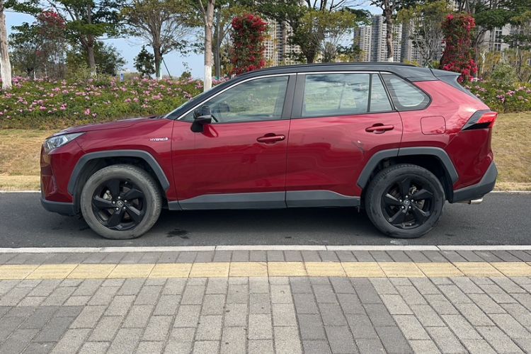 Used Toyota RAV4 2020 Dual-Motor 2.5L E-CVT Four-Wheel Drive Flagship Edition Exterior 2