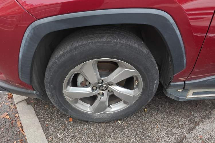 Used Toyota RAV4 2020 2.0L CVT Two-Wheel Drive Fashion Edition Exterior 7