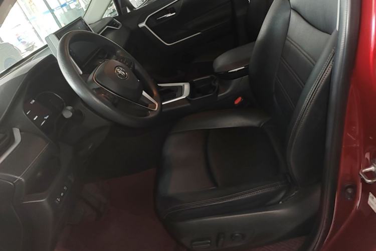 Used Toyota RAV4 2020 2.0L CVT Two-Wheel Drive Fashion Edition Left Front Seat
