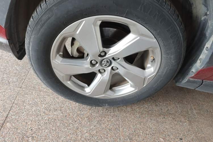 Used Toyota RAV4 2020 2.0L CVT Two-Wheel Drive Fashion Edition Left Front Wheel Hub